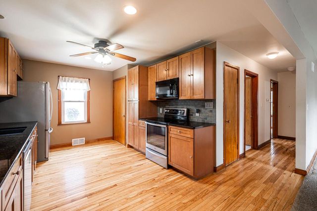 640 Park AVENUE, South Milwaukee, WI 53172
