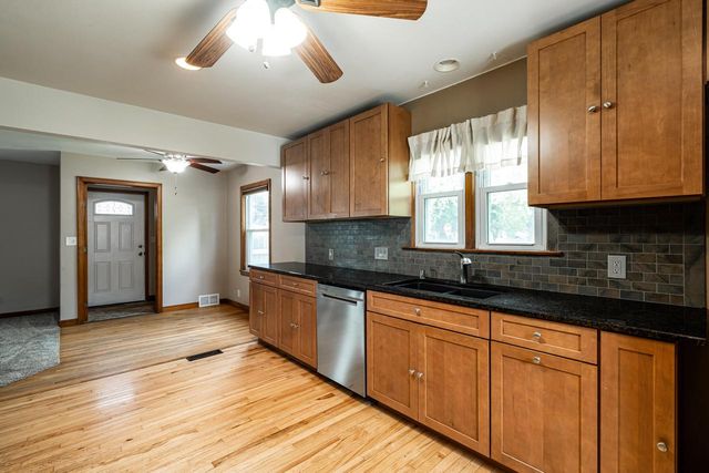 640 Park AVENUE, South Milwaukee, WI 53172