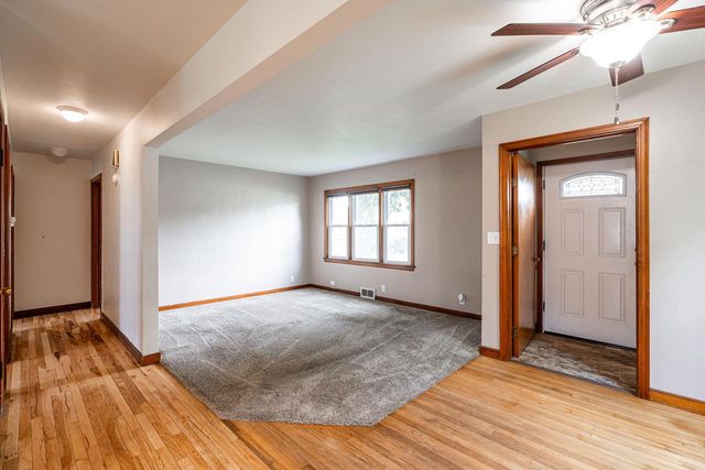 640 Park AVENUE, South Milwaukee, WI 53172