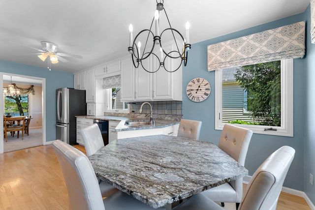 2530 W PALISADES DRIVE, Appleton, WI 54915