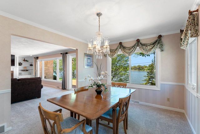 2530 W PALISADES DRIVE, Appleton, WI 54915