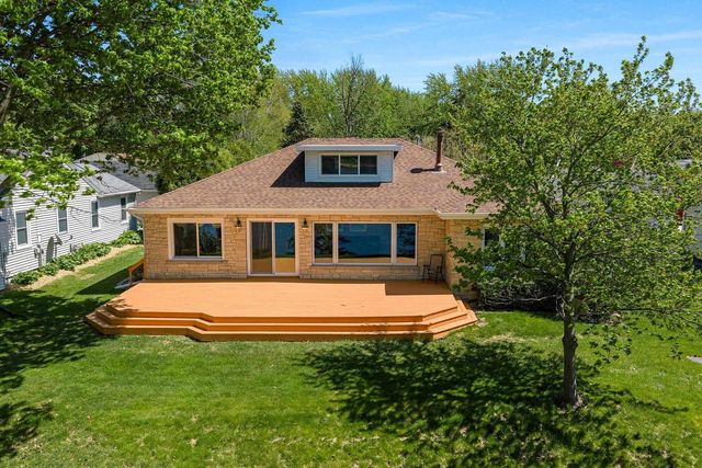 2530 W PALISADES DRIVE, Appleton, WI 54915