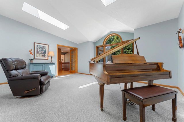 2530 W PALISADES DRIVE, Appleton, WI 54915