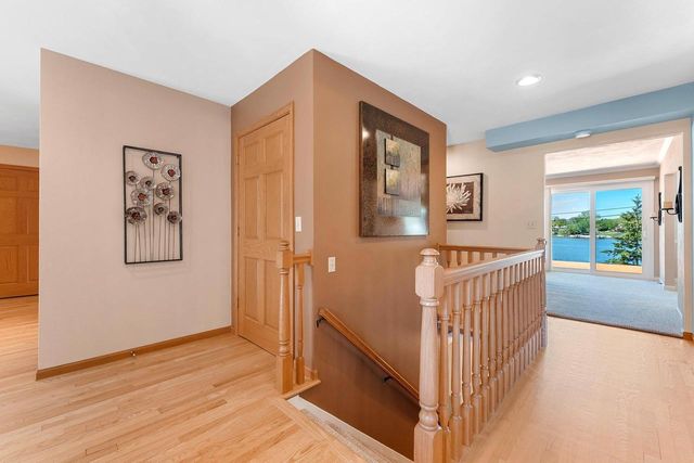 2530 W PALISADES DRIVE, Appleton, WI 54915