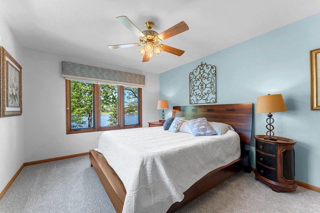2530 W PALISADES DRIVE, Appleton, WI 54915