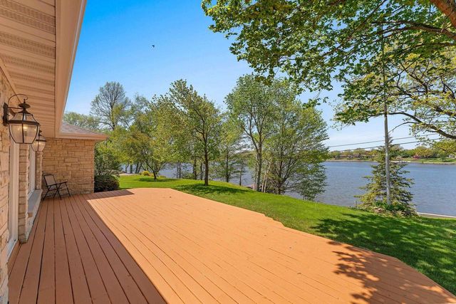 2530 W PALISADES DRIVE, Appleton, WI 54915