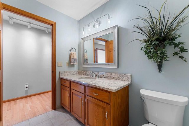 2530 W PALISADES DRIVE, Appleton, WI 54915