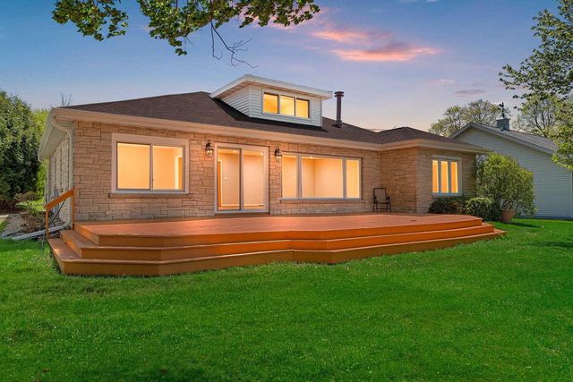 2530 W PALISADES DRIVE, Appleton, WI 54915