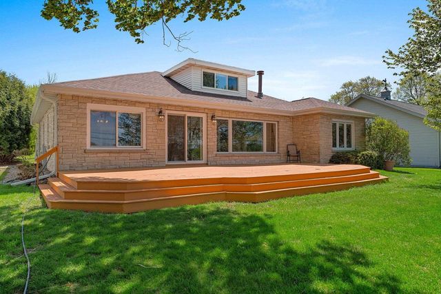 2530 W PALISADES DRIVE, Appleton, WI 54915