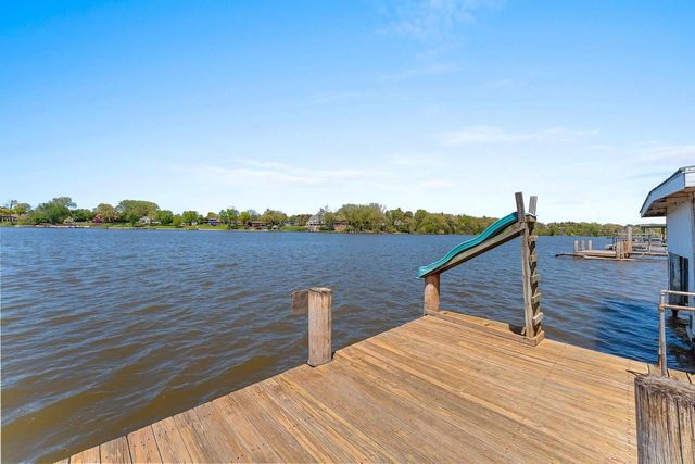 2530 W PALISADES DRIVE, Appleton, WI 54915