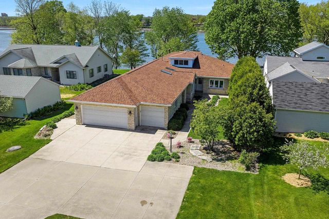 2530 W PALISADES DRIVE, Appleton, WI 54915