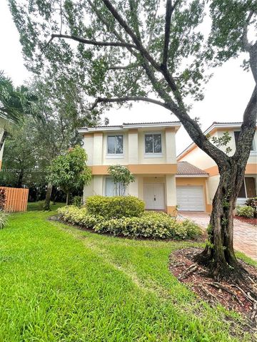 6524 Hidden Cove Dr 1-4, Davie, FL 33314