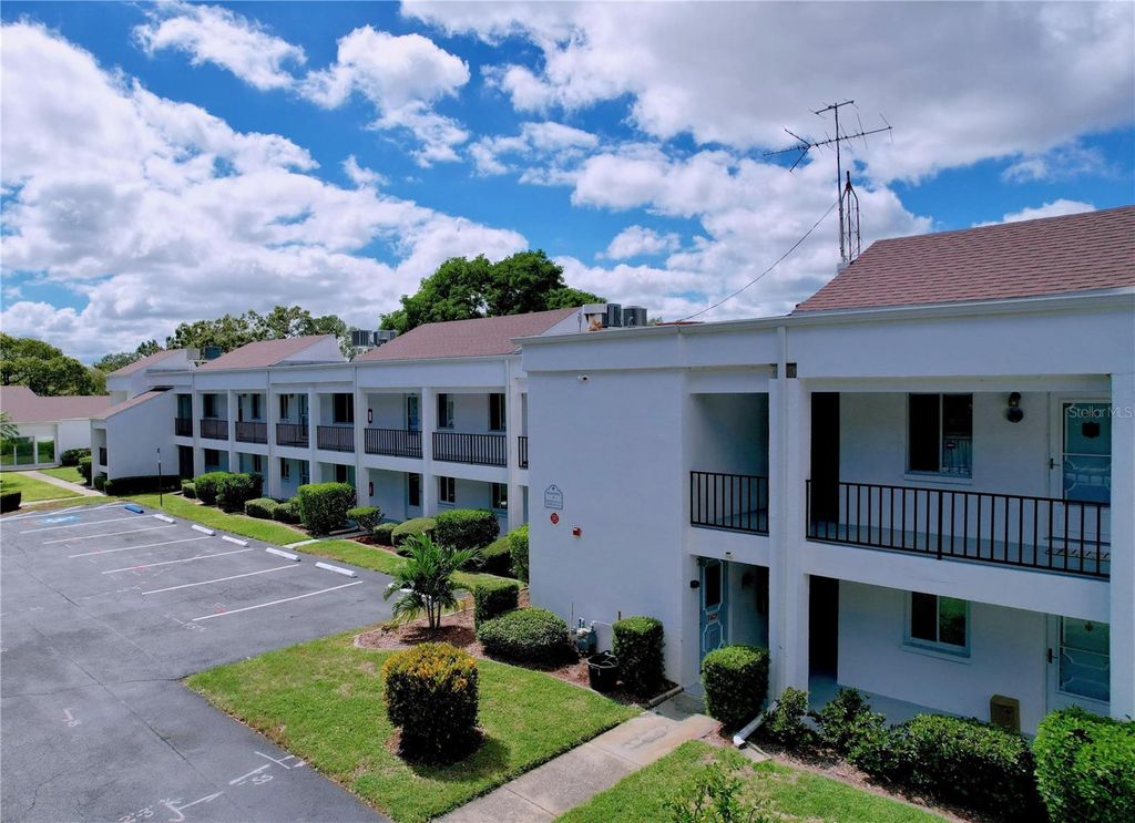 2060 MARILYN STREET 211, Clearwater, FL 33765