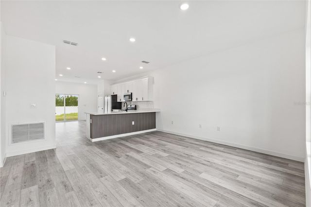 833 E COLVILLE DR, Poinciana, FL 34759