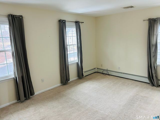 82 Sunrise Avenue 82, Fairfield, CT 06824