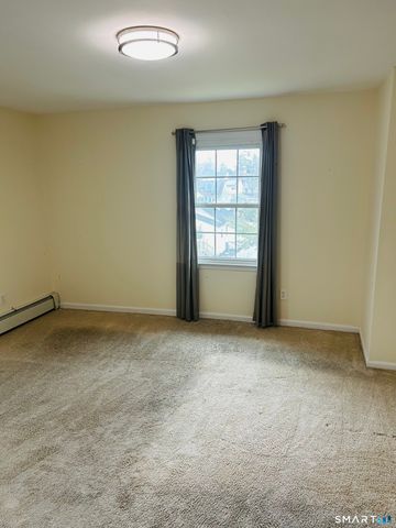 82 Sunrise Avenue 82, Fairfield, CT 06824