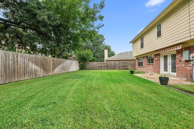 9302 Wandsworth Drive, Spring, TX 77379