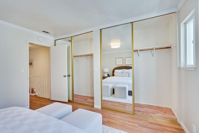 447 Oak Avenue, Redwood City, CA 94061