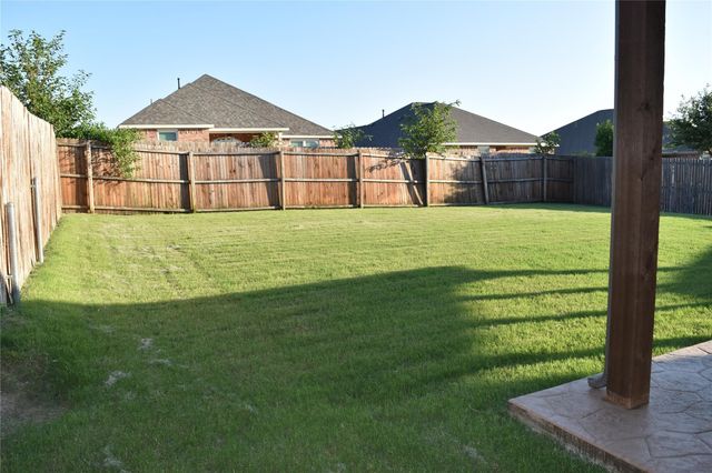 411 Paddock Lane, Celina, TX 75009