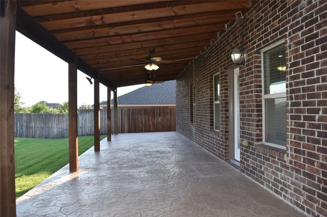 411 Paddock Lane, Celina, TX 75009