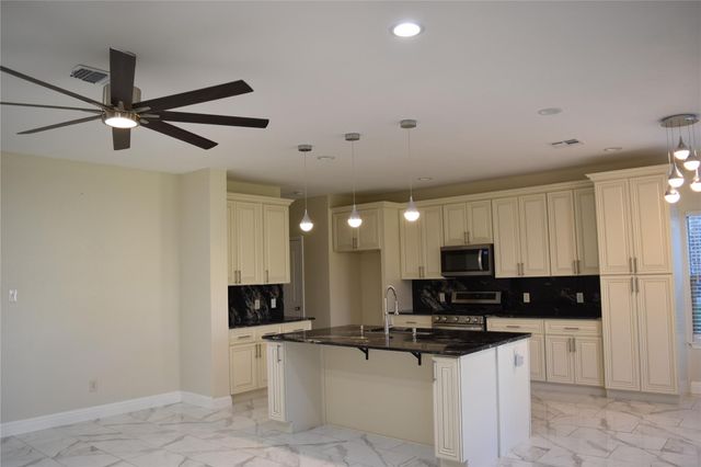 411 Paddock Lane, Celina, TX 75009