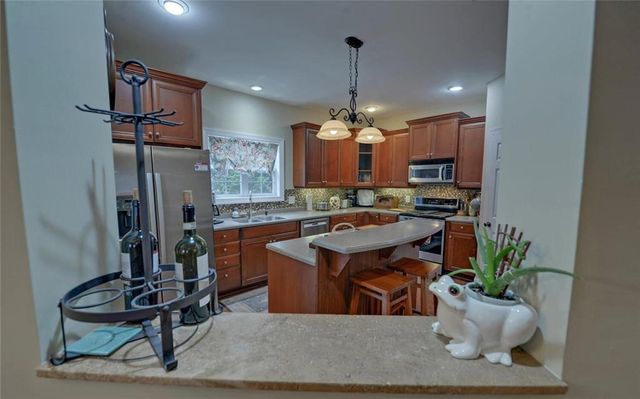 926 Brenau Point Drive, Gainesville, GA 30501