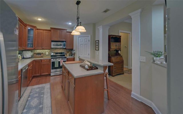 926 Brenau Point Drive, Gainesville, GA 30501