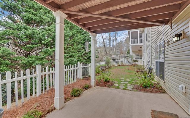 926 Brenau Point Drive, Gainesville, GA 30501