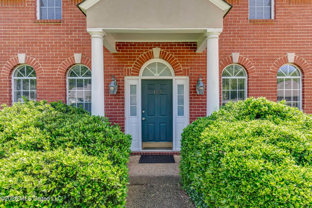 103 Somerset Cove, Madison, MS 39110