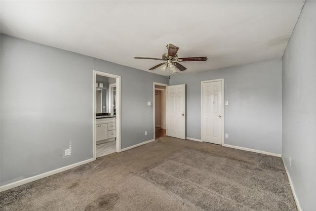 6015 W Airport Boulevard, Houston, TX 77035