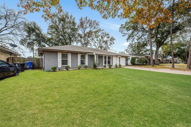 6015 W Airport Boulevard, Houston, TX 77035