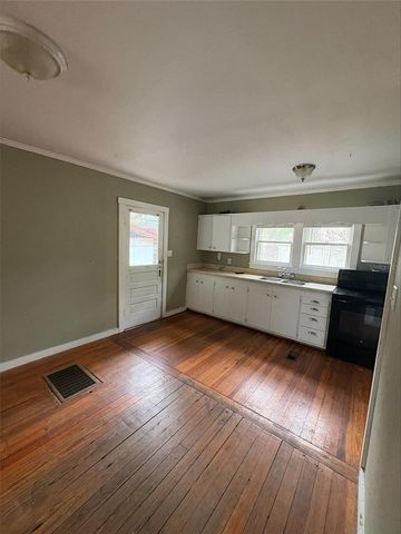 425 AVENUE B NE, Winter Haven, FL 33881