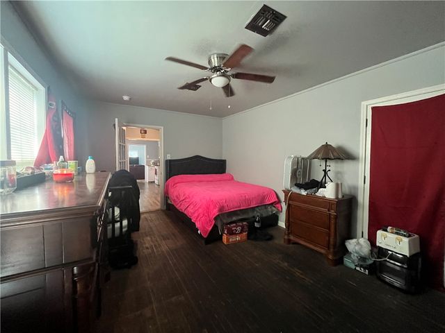 1453 14th St, Corpus Christi, TX 78404