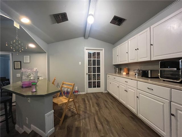 1453 14th St, Corpus Christi, TX 78404