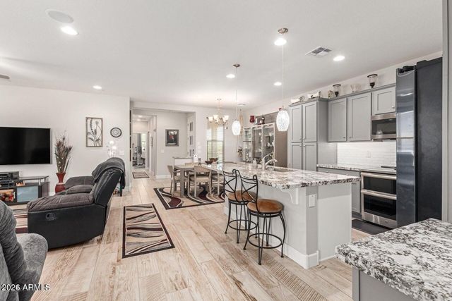 4498 BESANT Way, Wickenburg, AZ 85390