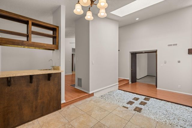 3108 DALLAS Street NE, Albuquerque, NM 87110