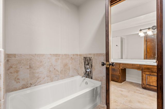 3108 DALLAS Street NE, Albuquerque, NM 87110