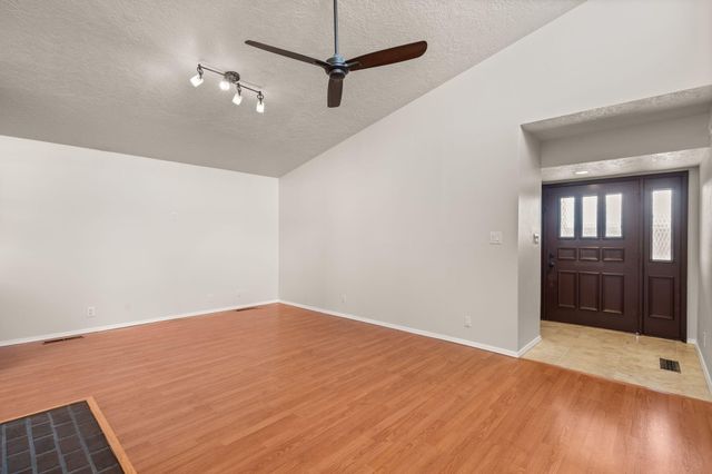 3108 DALLAS Street NE, Albuquerque, NM 87110