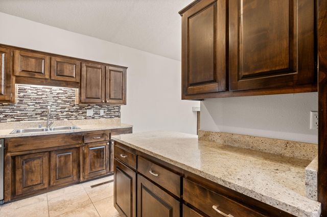 3108 DALLAS Street NE, Albuquerque, NM 87110