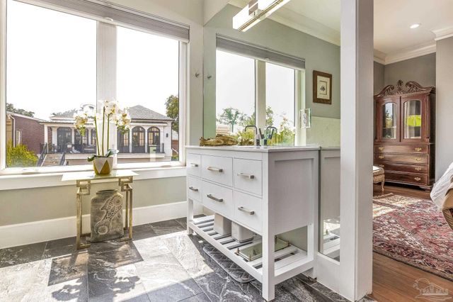 1522 White Caps Ln, Pensacola, FL 32507