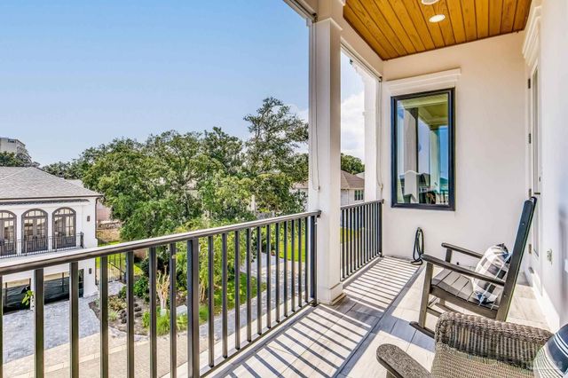 1522 White Caps Ln, Pensacola, FL 32507