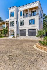 1522 White Caps Ln, Pensacola, FL 32507