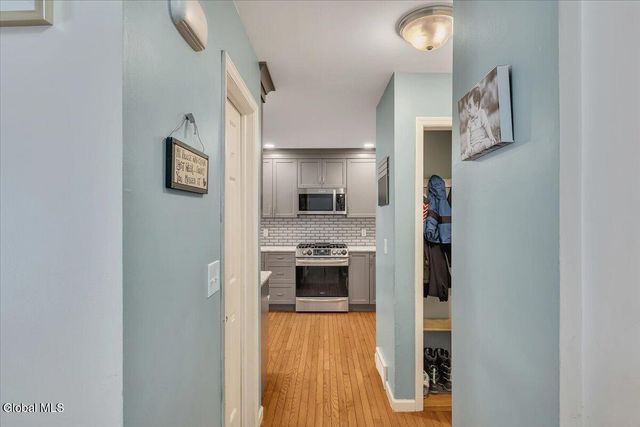 1003 Sterling Ridge Drive, Rensselaer, NY 12144