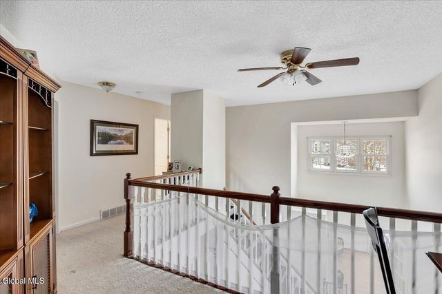 1003 Sterling Ridge Drive, Rensselaer, NY 12144