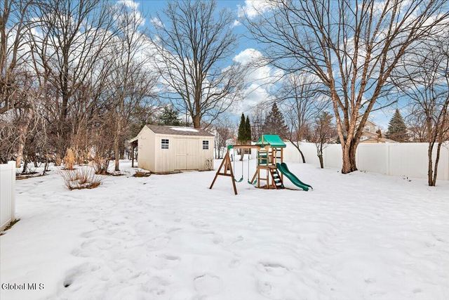 1003 Sterling Ridge Drive, Rensselaer, NY 12144