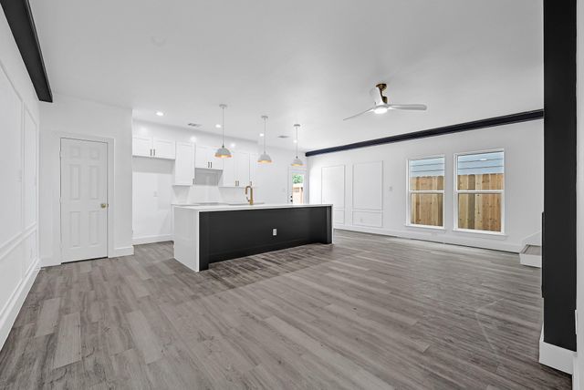 2325 Hampton Street, Houston, TX 77088