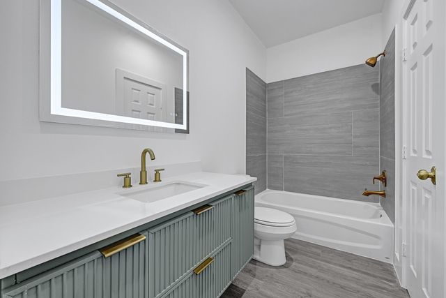 2325 Hampton Street, Houston, TX 77088