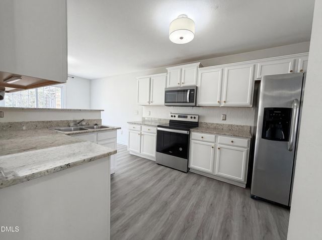 574 Botanical Court, Bunnlevel, NC 28323