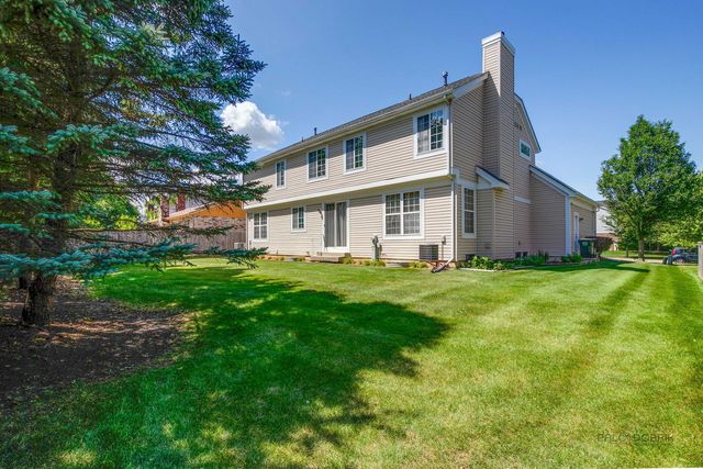 1713 Nathan Lane, Libertyville, IL 60048