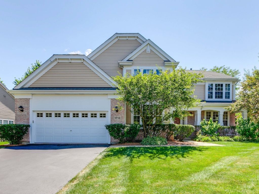 1713 Nathan Lane, Libertyville, IL 60048